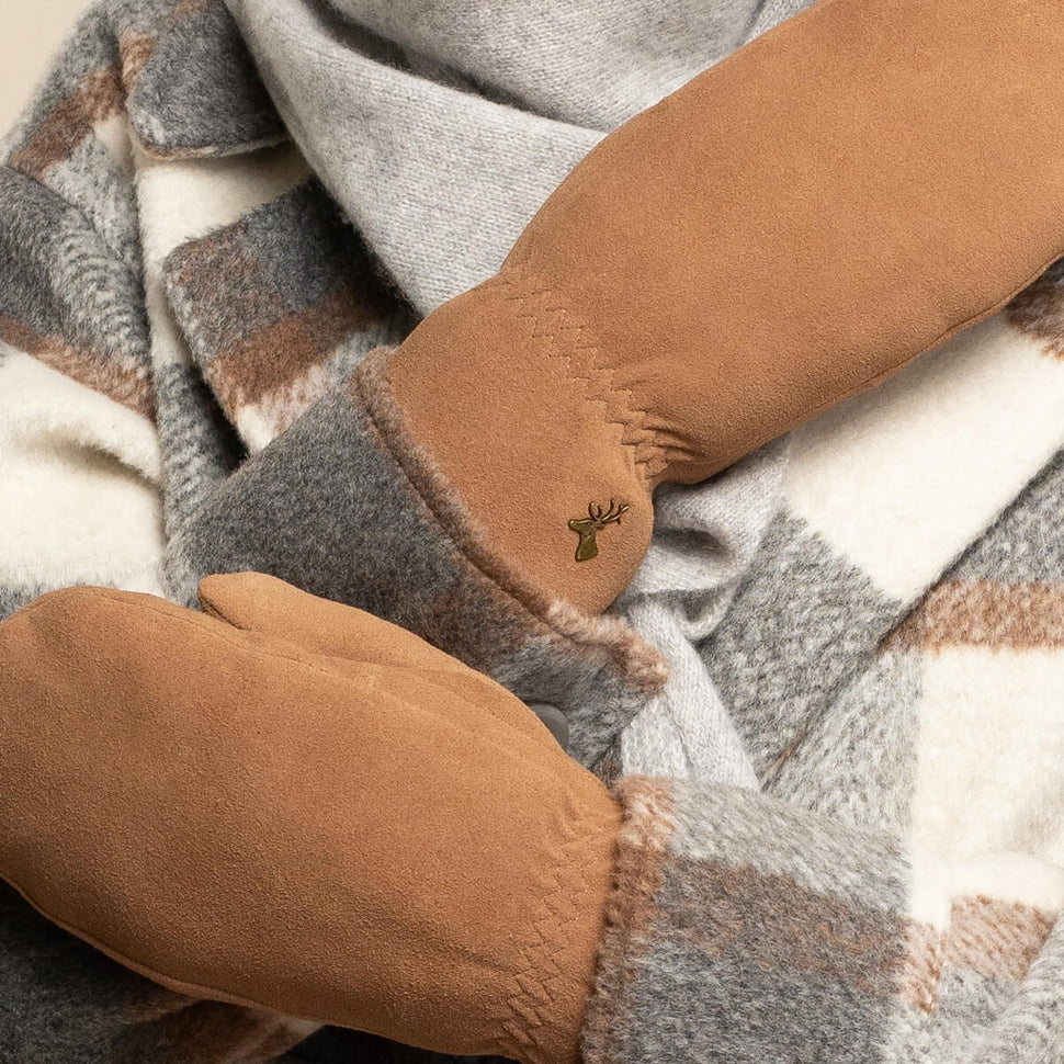 Hailey (camel) - suede goatskin mittens with luxurious sheep fur lining - Schwartz & von Halen - UK - 10