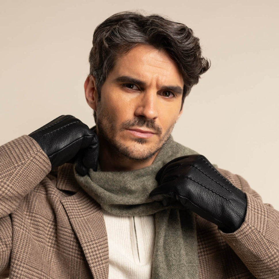 Jaxon (black) - goatskin leather gloves with luxurious faux fur lining & touchscreen feature - Schwartz & von Halen - UK - 7