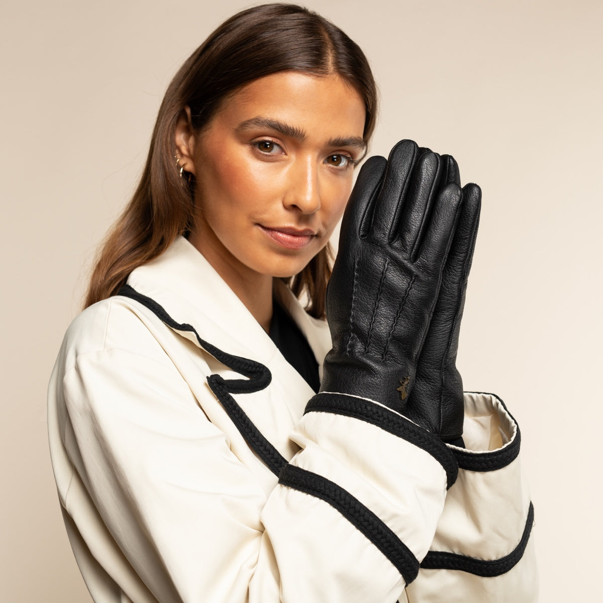 Julia (black) - goatskin leather gloves with luxury faux fur lining & touchscreen feature - Schwartz & von Halen - UK - 11