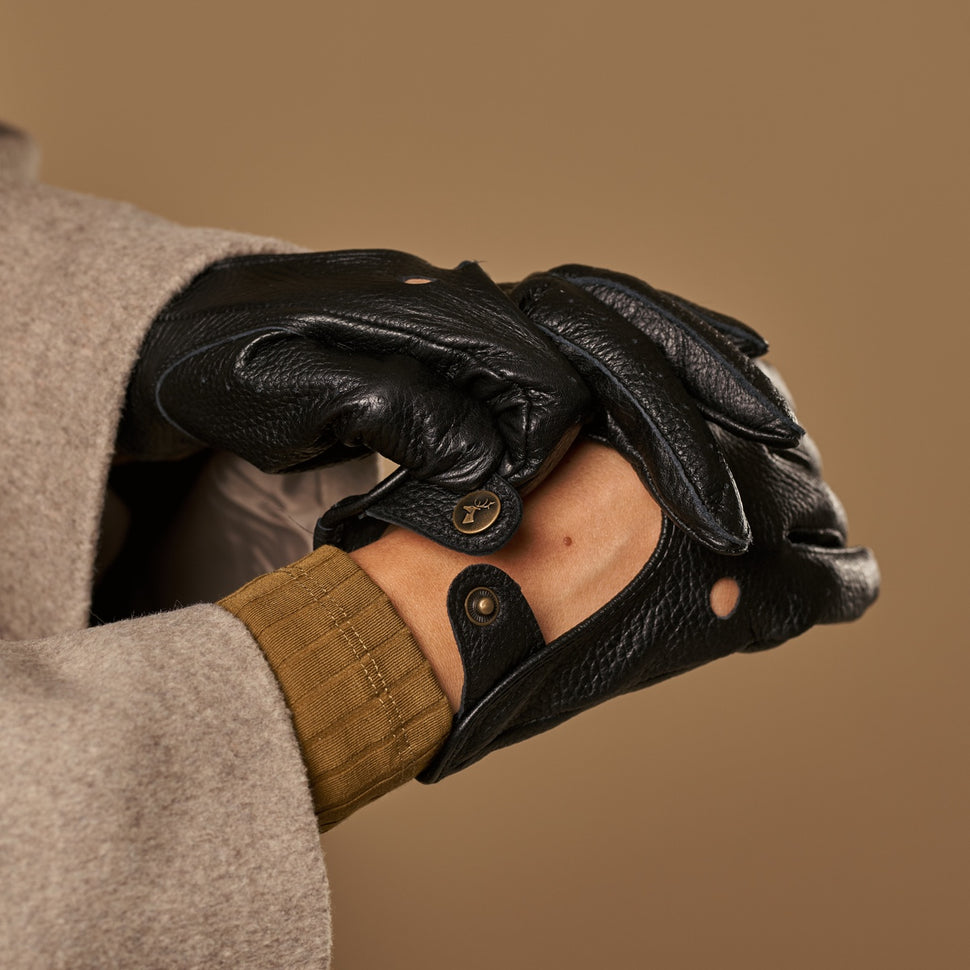 Marley (black) – luxurious driving gloves made of American deerskin leather - Schwartz & von Halen - UK - 7