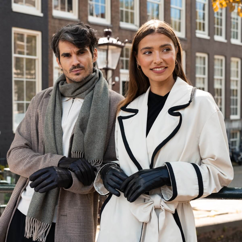 Olivia – sheepskin gloves with luxurious faux fur lining & touchscreen feature - Schwartz & von Halen - UK - 8