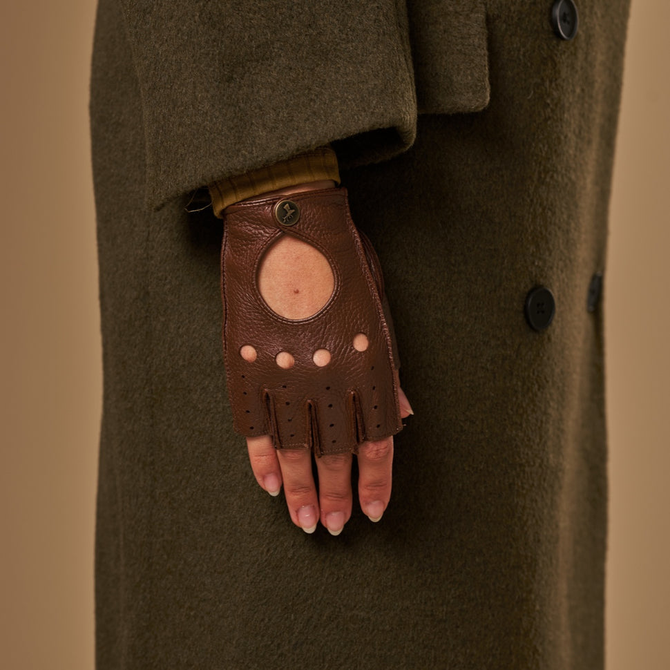 Robyn (brown) – luxurious fingerless driving gloves made of American deerskin leather - Schwartz & von Halen - UK - 4
