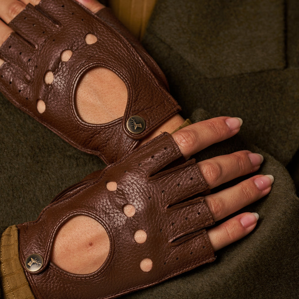 Robyn (brown) – luxurious fingerless driving gloves made of American deerskin leather - Schwartz & von Halen - UK - 7