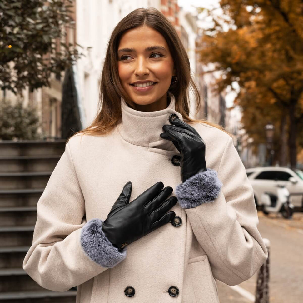 Vera – luxurious leather gloves with faux fur at the wrist & touchscreen feature - Schwartz & von Halen - UK - 9
