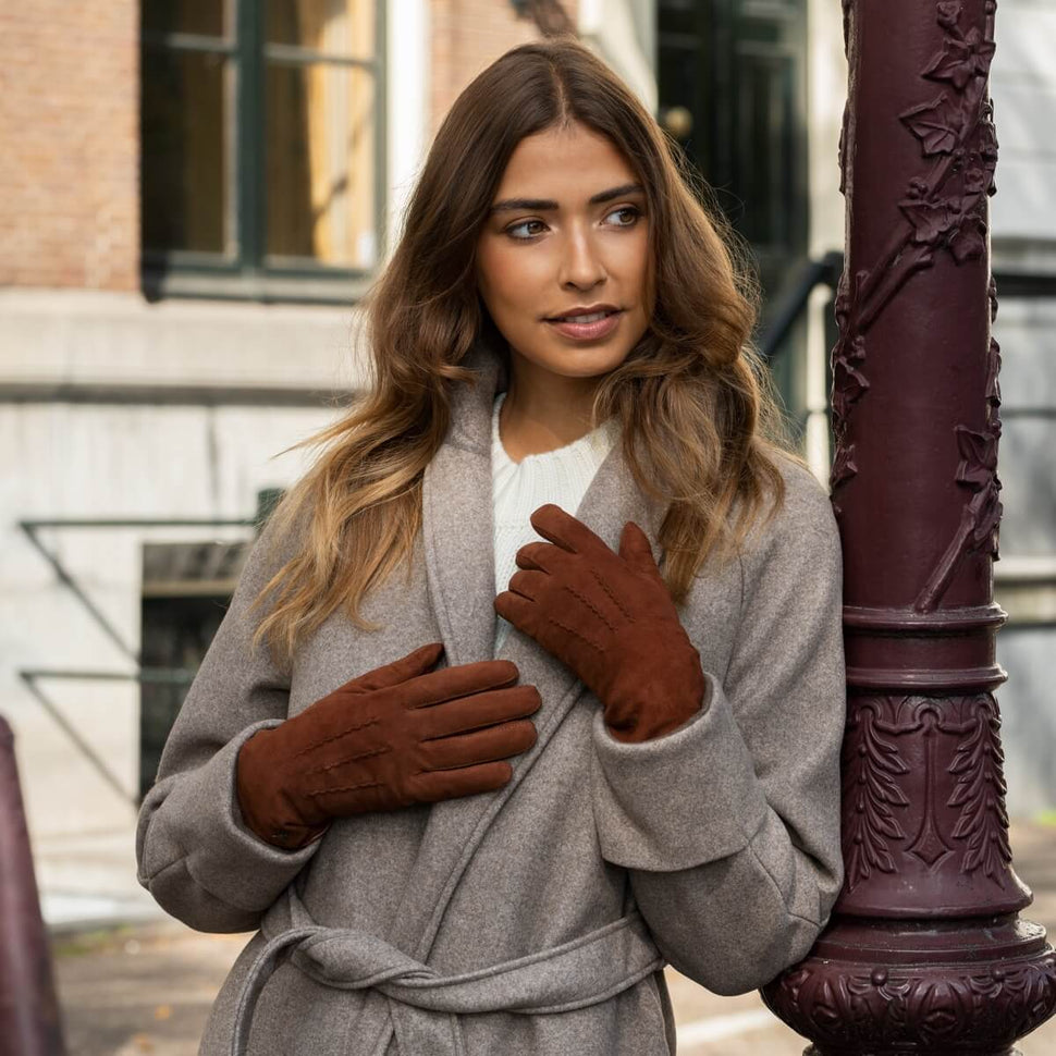 Elizabeth (brown) - suede leather gloves with warm faux fur lining - Schwartz & von Halen - UK - 5