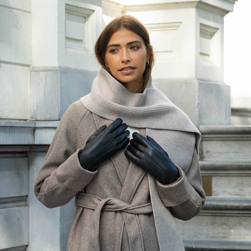 Alessandra (black) - goatskin leather gloves with lambswool lining & touchscreen feature- Schwartz & von Halen - UK - 11