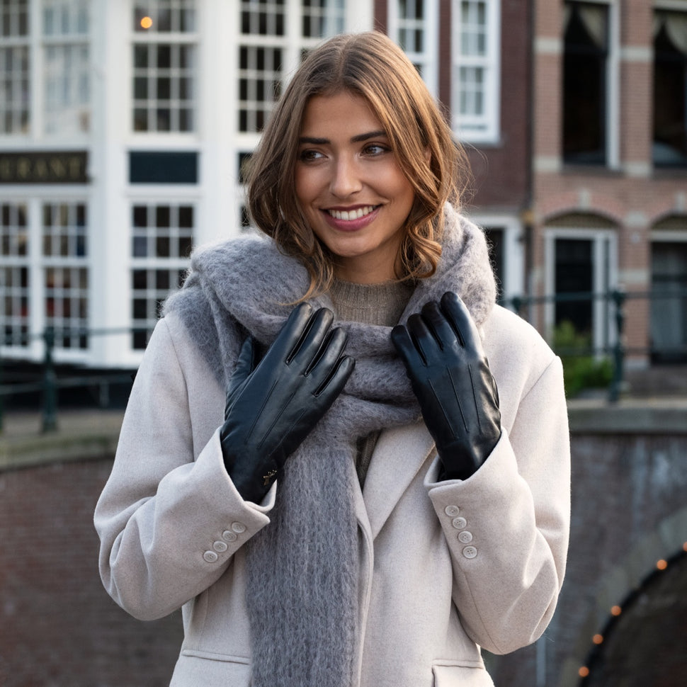 Lily (black) - sheepskin leather gloves with warm fleece lining & touchscreen feature - Schwartz & von Halen - UK - 6