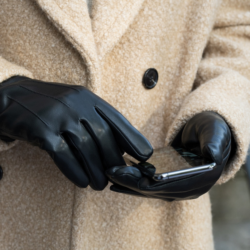 Musk - vegan leather gloves with fleece lining & touchscreen feature - Schwartz & von Halen - UK - 5