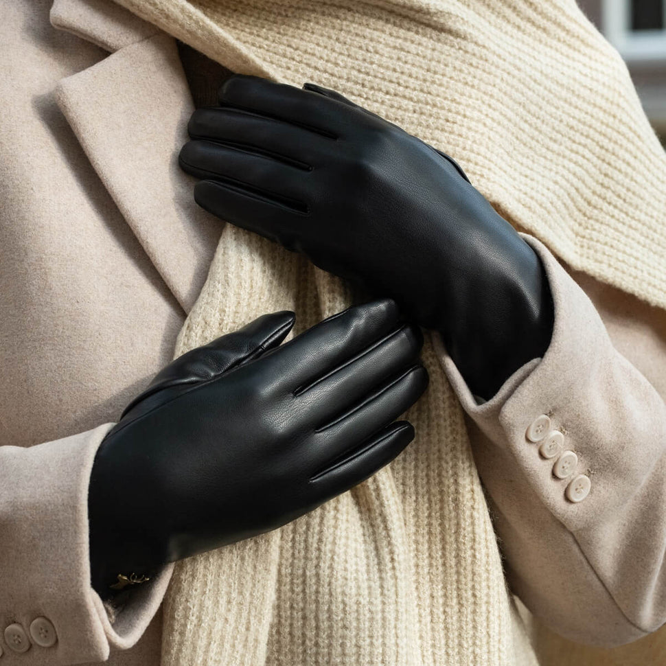 Luna - vegan leather gloves with fleece lining & touchscreen feature - Schwartz & von Halen - UK - 7
