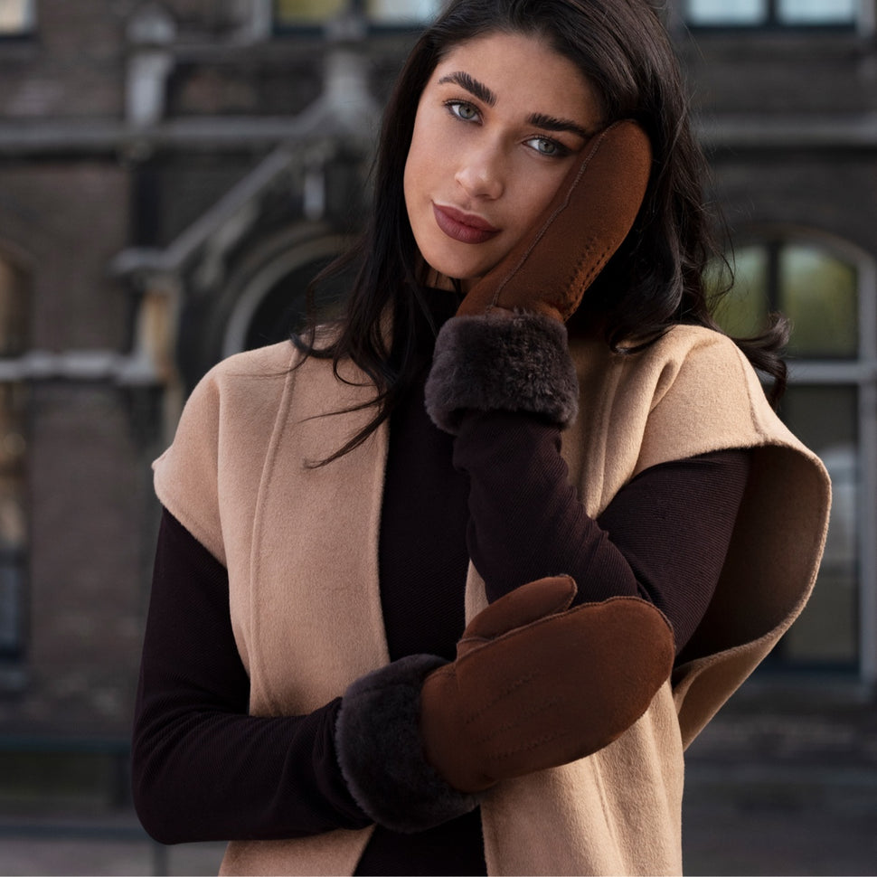 Beauvoire - suede mittens with luxurious sheep fur lining - Schwartz & von Halen - UK - 8