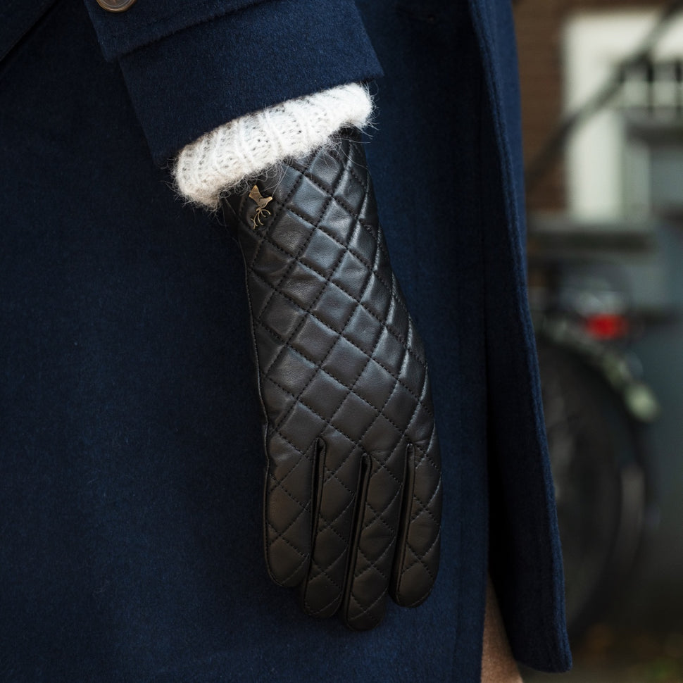Kira (black) - sheepskin leather gloves with wool/cashmere lining & touchscreen feature - Schwartz & von Halen - UK - 7