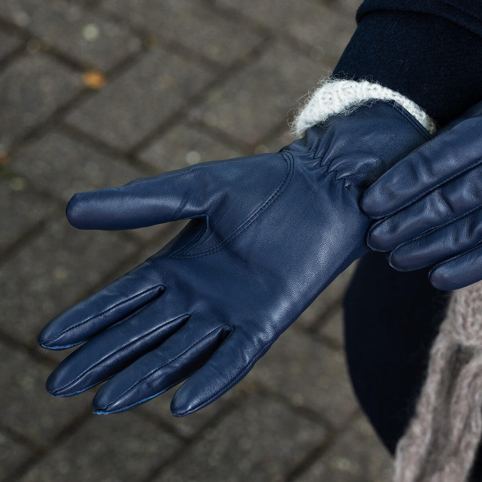 Ivy (blue) – sheepskin leather gloves with wool/cashmere lining & touchscreen feature - Schwartz & von Halen - UK - 8