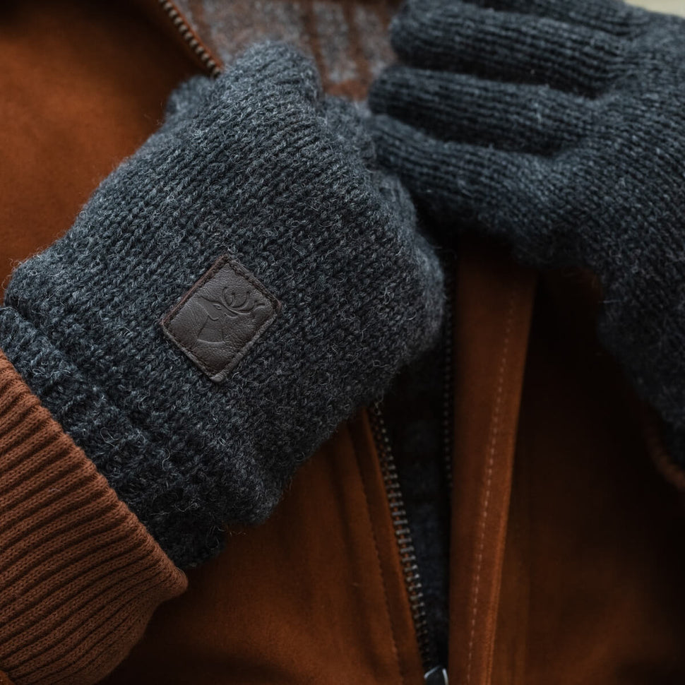 Hudson (dark grey) - knitted gloves from Shetland wool with warm fleece lining - Schwartz & von Halen - UK - 10