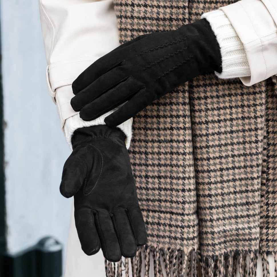 Elizabeth (black) - suede leather gloves with warm faux fur lining - Schwartz & von Halen - UK - 12