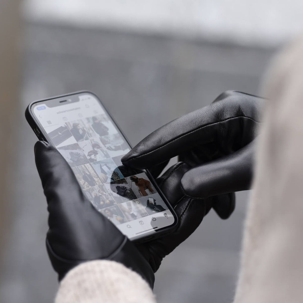 Al Capone – sheepskin leather gloves with luxurious faux fur lining & touchscreen feature - Schwartz & von Halen - UK - 5