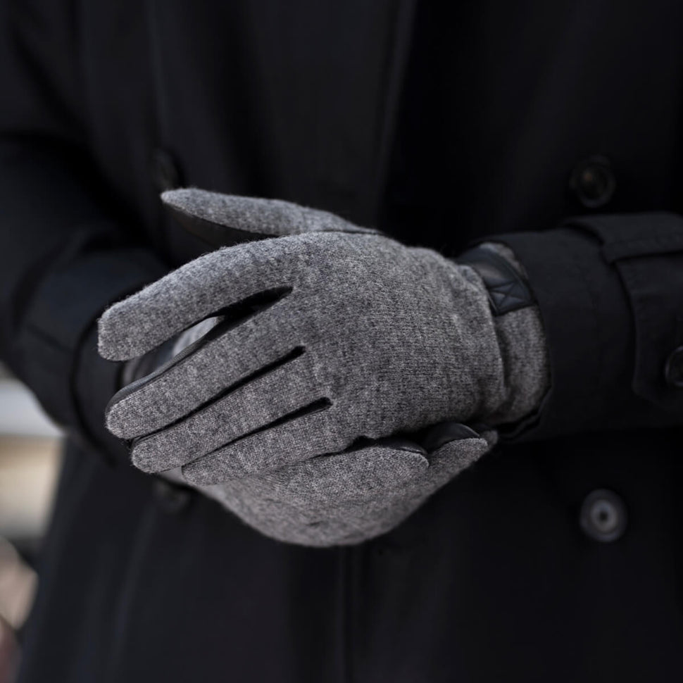 Brody – sheepskin leather gloves with warm fleece lining & touchscreen feature - Schwartz & von Halen - UK - 9