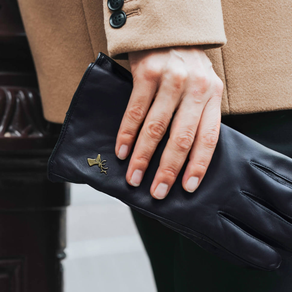 Ivy (black) – sheepskin leather gloves with wool/cashmere lining & touchscreen feature - Schwartz & von Halen - UK - 12