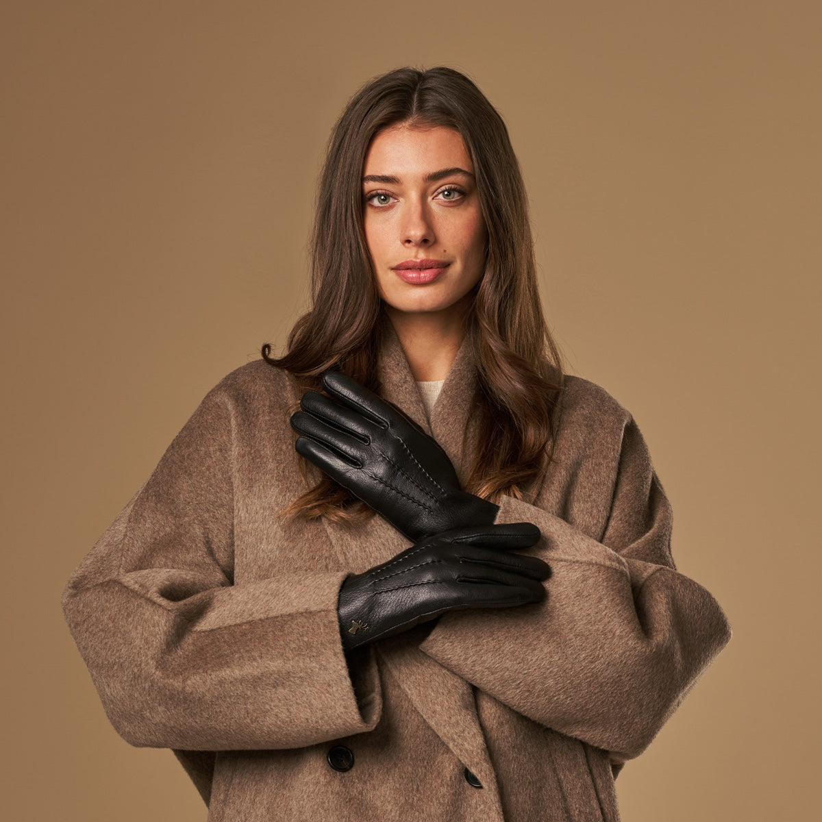 Alessandra (black) - goatskin leather gloves with lambswool lining & touchscreen feature- Schwartz & von Halen - UK - 6