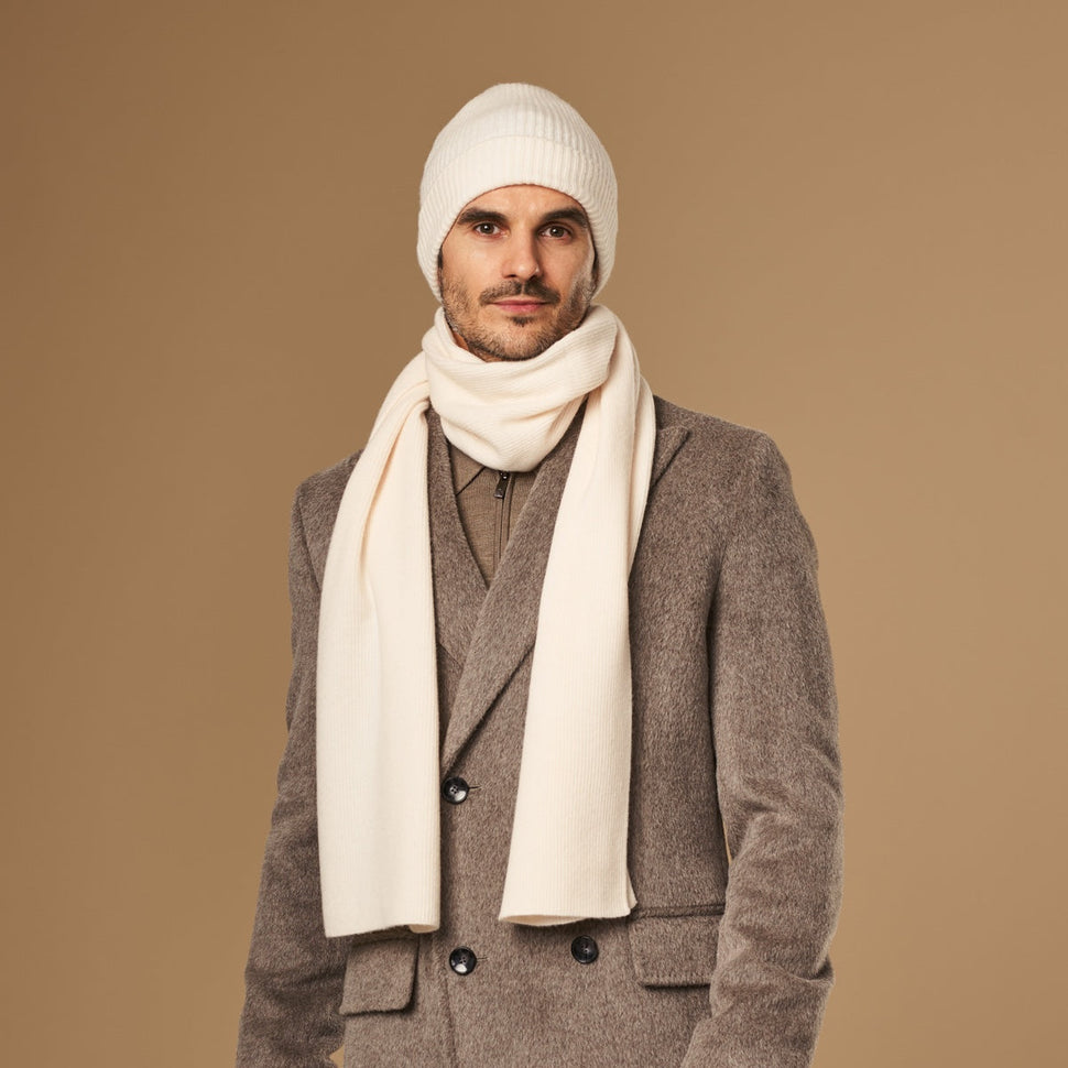 Charlie (cream) - premium scarf made of soft Merino wool (unisex) - Schwartz & von Halen - US - 6
