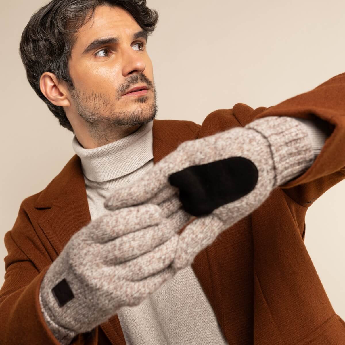 Hudson (light grey) - knitted gloves from Shetland wool with warm fleece lining - Schwartz & von Halen - UK - 12