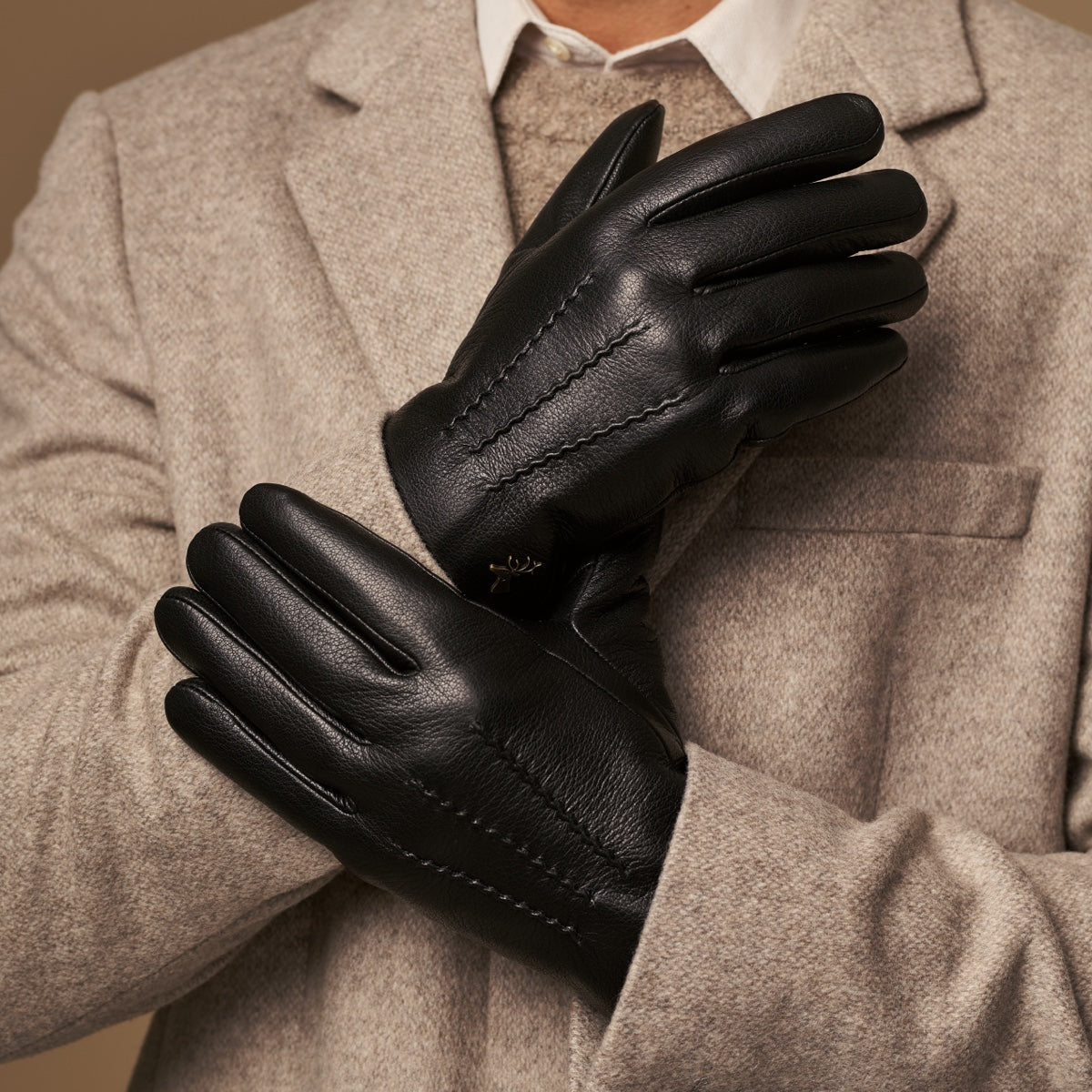 Hunter (black) – goatskin leather gloves with lambswool lining & touchscreen feature - Schwartz & von Halen - UK - 9