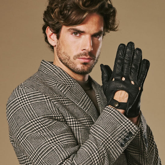 Silvio (black) - Exclusive peccary leather men's driving gloves