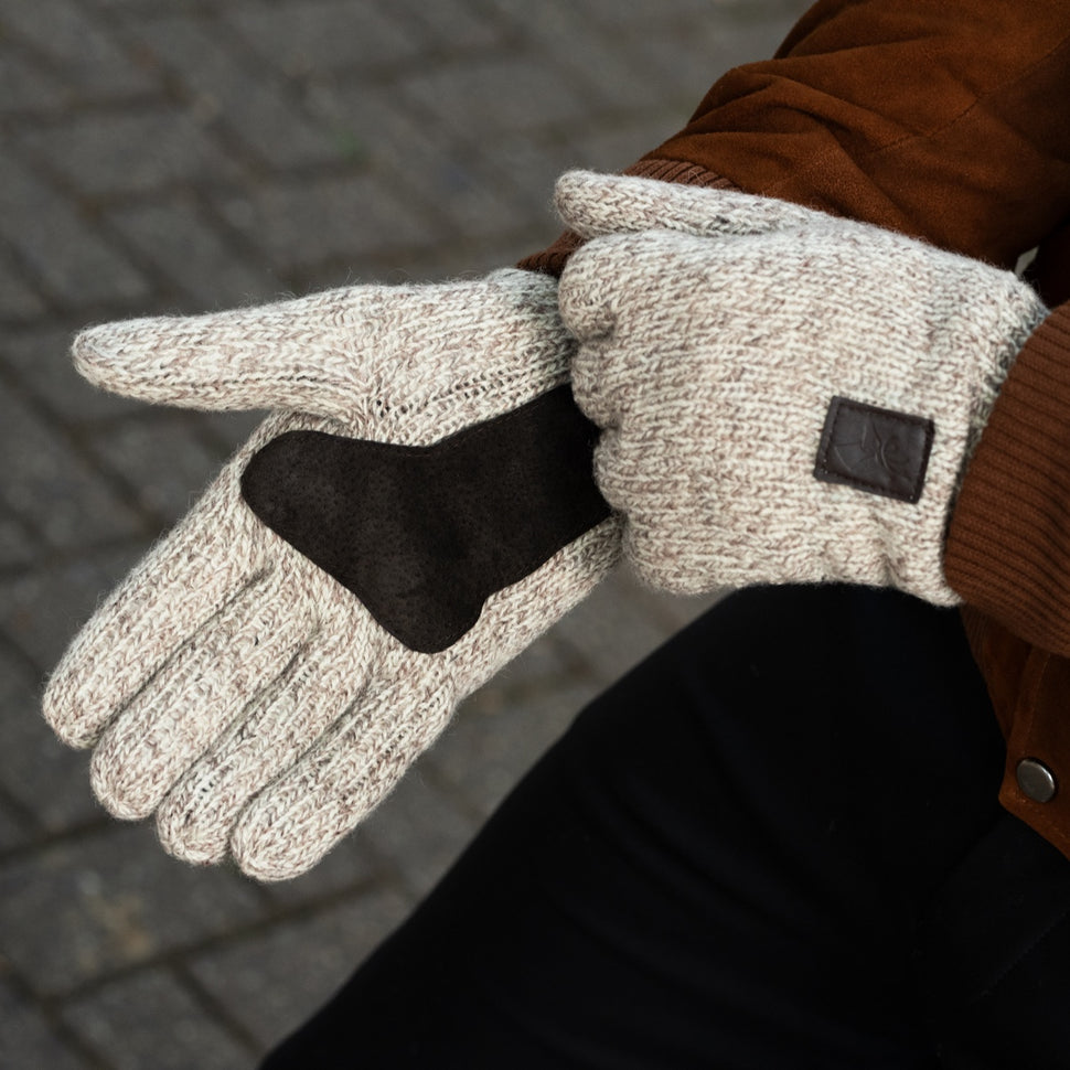 Hudson (light grey) - knitted gloves from Shetland wool with warm fleece lining - Schwartz & von Halen - UK - 7