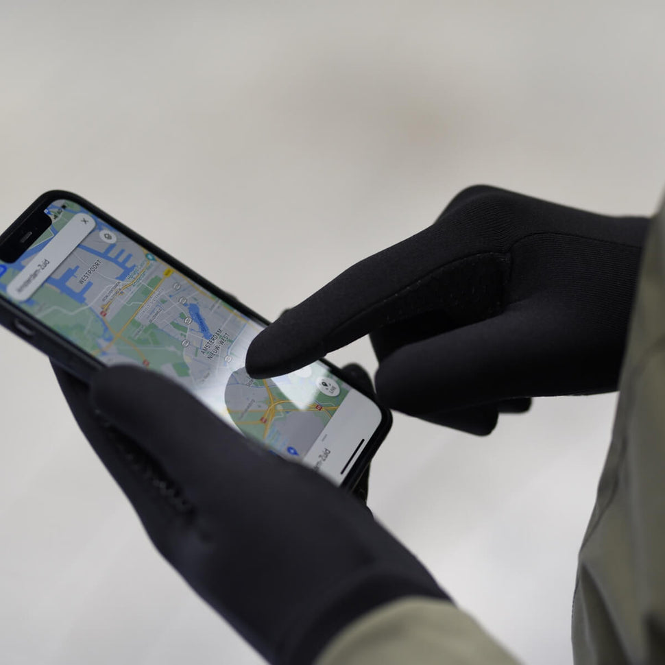 Spyder – activity gloves with fleece lining & touchscreen feature - Schwartz & von Halen - UK - 4